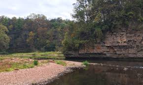 Pere marquette state park contains a mecca of bluffs and wildlife along the illinois river. Apple River Canyon State Park Galena Country