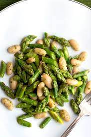 White Bean And Asparagus Salad With Tarragon Lemon Dressing Recipe Recipe Recipes Asparagus Recipe Lemon Dressing Recipes