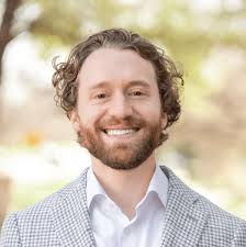 Shelby Clements's Instagram, Twitter & Facebook