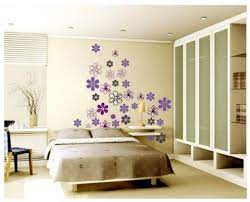 Warna abu mendominasi kamar tidur sederhana bertema skandinavian ini. Lukisan Dinding Kamar Simple Cikimm Com