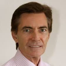 How to Become a Real Estate Specialist in 6 Steps