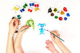 Dengan memegang pensel warna atau crayon, secara tidak langsung akan melatih dan menguatkan tangan kecil anak anda. Mewarna Boleh Buat Anak Pandai Jangan Pandang Rendah Tau Pa Ma