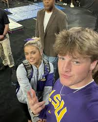 What's up y'all, my names Declan Hansen and i'm from Lone tree Colorado,  just south of Denver. I'm a Huge sports guy and play Football, Lacrosse,  Hockey and run track. I plan