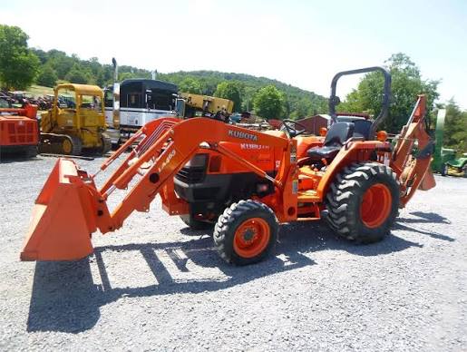 Kubota L3400 Tractor