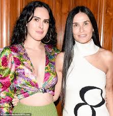 Demi moore stars in 'dirty diana' as the secret host of a website that features recordings of women describing their sexual fantasies. Demi Moore 57 And Her Daughter Rumer Willis 31 Could Pass For Sisters Daily Mail Online