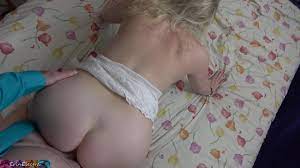 Fucking the neighbor's wife - XVIDEOS.COM