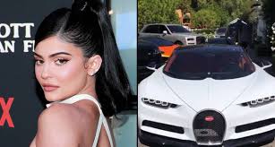 Ver más ideas sobre kylie jenner, kylie, coche kylie jenner. Kylie Jenner Deletes Video Of 3 Million Car After Being Criticised For Showing Off Popbuzz