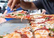 Google AI Overviews Recommends Adding Glue to Pizza: Here Are Some ...