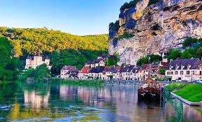 Rocamadour, collonges, sarlat, le gouffre de padirac, lascaux. Golfreisen In Dordogne Frankreich