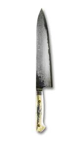 Le Gyuto Est L Equivalent Japonais Du Traditionnel Couteau De Chef Il A Une Longueur Variant Generalement Entre 2 Kitchen Knives Knife Japanese Kitchen Knives