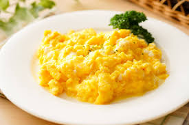 Oeufs Brouilles Petit Dejeuner Gourmand Recette De Brunch Recette En 2020 Recette Brunch Brunch Recette Oeufs Brouilles