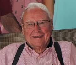 Amanda Sandifer's Instagram, Twitter & Facebook