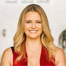 I'm incredibly excited to share that I will be joining Creative Artists  Agency as an intern in the Executive Search department this summer in New  York! I would like to express my