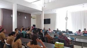 100%100% found this document useful, mark this document as useful. Bpjs Kesehatan Cabang Kupang Kenalkan Sistem Rujukan Online Berbasis Kompetensi Pos Kupang