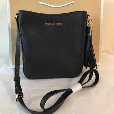 This item doesn't belong on this page. ØªÙ…ØªØµ Ø§Ù…Ù† Ø§ÙƒØªØ¨ Michael Kors Crossbody With Tassel Natural Soap Directory Org