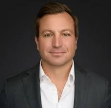 Chris Crampton's Instagram, Twitter & Facebook