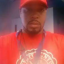 DWCWebsite DWC is proud to announce that our website is up and running!  🤗🤗 Please be sure to visit www.dewittclintonhs.com for everything  CLINTON!! 🙌🏾 GO GOVERNORS!! 🗣🎩 #DWCPride ❤️🖤❤️🖤 🎩🎩🎩🎩 📱💻📱💻  DeWitt Clinton Alumni Association