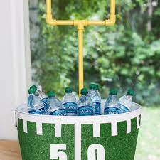 From birthday parties to corporate events, partycheap makes the perfect atmosphere easy. 12 Quick And Simple Diy Football Party Ideas