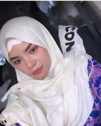 Dinar, adlı kullanıcının profil bilgileri. Profil Dan Biodata Dj Dinar Candy Plus Foto Lengkap