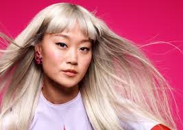 Aimee Parr's Instagram, Twitter & Facebook