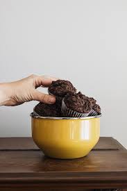 Muffins Au Chocolat Et Aux Poires Vegan Muffin Chocolat Nourriture Chien Muffins