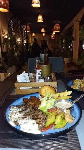 Lahore's Café Scene: What's Worth the Price and What Isn't