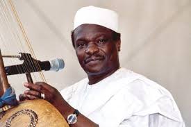Guinean singer, Mory Kante, part of 1980s African wave, dies at 70