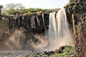 The waterfall is very accessible, and there are several other waterfalls in the area in addition to the very scenic canyon. Mexikos 10 Spektakularste Wasserfalle 2021