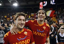 Il capitano rompe il digiuno regalando 3 punti alla sua squadra e. Roma Sinks Inter Barca On Course Shanghai Daily