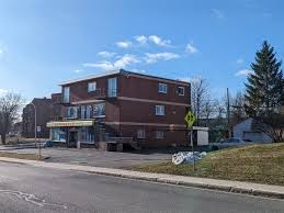 For sale: 40-46 Boul. St-Joseph, Châteauguay, Quebec J6K3W7
