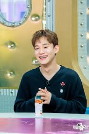 Nal gidarineun deutae naege soksagineun deutae. Chen 190409 Mbc Radio Star Website Update Exo Kim Jongdae