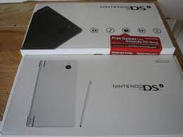 With a large 4.88 inch screen, and weighing in at around 260 grams, it's a new kind of nintendo 2ds. Unboxing The Nintendo Dsi Wired