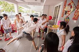 You don't need to do much to actually get married in malaysia and you only need to follow a few steps and then you're done! Traditional Chinese Wedding Malaysia Kim Fatt Pui Lai Traditional Chinese Wedding Chinese Wedding Bride Game