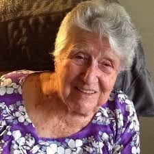 Shannon Hoy's Instagram, Twitter & Facebook