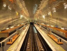 Porte De Charenton Station Line 8 Featuring The Orange Andreu Motte Style With Coloured Rectangular Light Housings Co Paris Metro Paris Around The Worlds