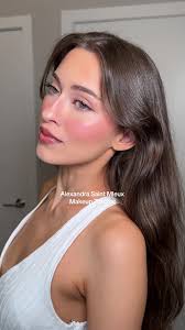 How to Do Hair Like Alexandra Saint Mleux