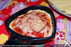 Raclette Pizza Von Cookingjulie Chefkoch Rezept Rezepte Pizza Raclette Essen