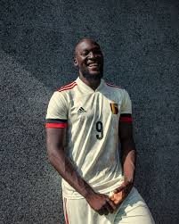 Voetbalcultuur en clubliefde verdeler via een webshop! Belgie Uitshirt 2020 2021 Voetbalshirts Com