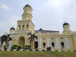 Hari keputeraan rasmi dymm sultan johor. Sultan Abu Bakar State Mosque Masjid Negeri Sultan Abu Bakar Johor Kaki Travels For Food