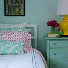 See more ideas about chic bedroom, bedroom decor, beautiful bedrooms. Tips And Ideas For Decorating A Bedroom In Vintage Style
