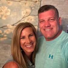 Amanda Redmon (@amandam123180)