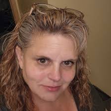 Where can teachers find free or reduced price books for their classroom  libraries?