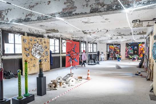L'Expo des 150 gratuite, qui pr&eacute;sente pr&egrave;s de 350 artistes street-art et contemporain, se d&eacute;voile. Attention, il faut s'inscrire gratuitement pour y acc&eacute;der 👉https://sortiraparis.com/r/eyT2cLwn