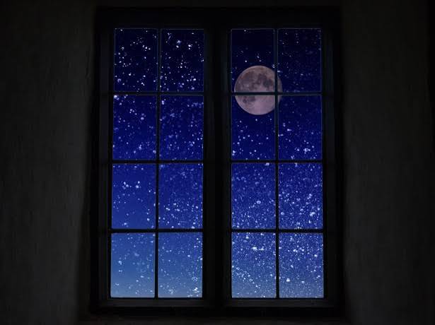 Lua Através da Janela Foto stock gratuita - Public Domain Pictures