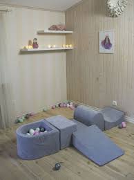 Parcours De Jeux Velours Light Grey Sur La Jungle Du Prince Des Produits De Qualite Pour Vos Bebes Et Enfants En 2020 Piscine A Balle Chambre Bebe Chambre Enfant
