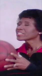 Um certo Dia das Mães politicamente correto do Michael Jordan  #MichaelJordan @jumpman23