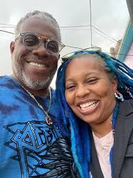 Mark Johari Lawes (@MarkLawes4)