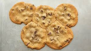 Add in the egg, vanilla, and almond extract and beat well. Cookie Troubleshooting Guide Bettycrocker Com