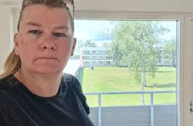 Love is so valuable. Human love, pet love, passion for music, games,  nature. It's magic. I wish it for everyone! This is The 12th of Never.  Endless love. In pure silk or