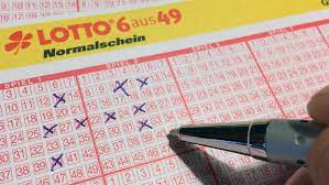 Die größten jackpots beim lotto 6 aus 49 bieten auch immer die schönsten gewinnergeschichten. Lotto Am Samstag 14 08 2021 Das Sind Die Aktuellen Gewinnzahlen
